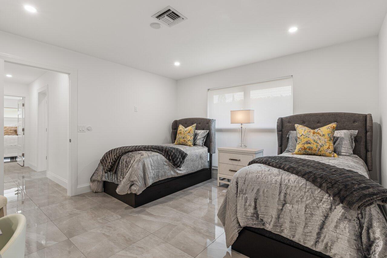 DELRAY DUNES FIRST SEC - Residential