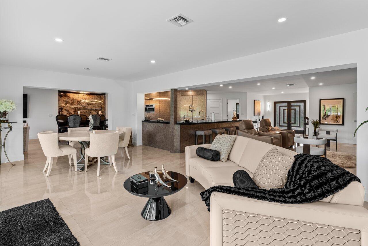 DELRAY DUNES FIRST SEC - Residential