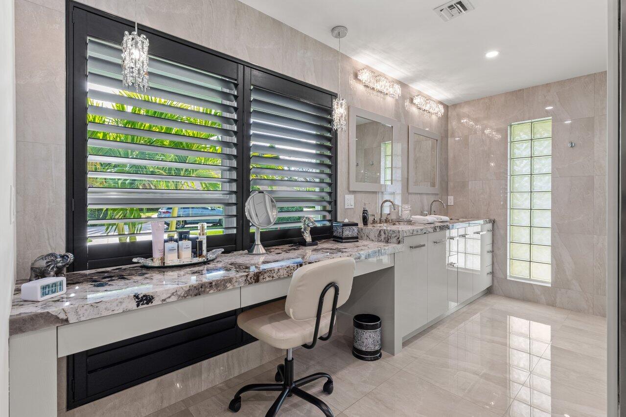 DELRAY DUNES FIRST SEC - Residential
