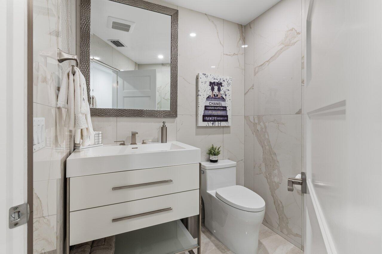 DELRAY DUNES FIRST SEC - Residential
