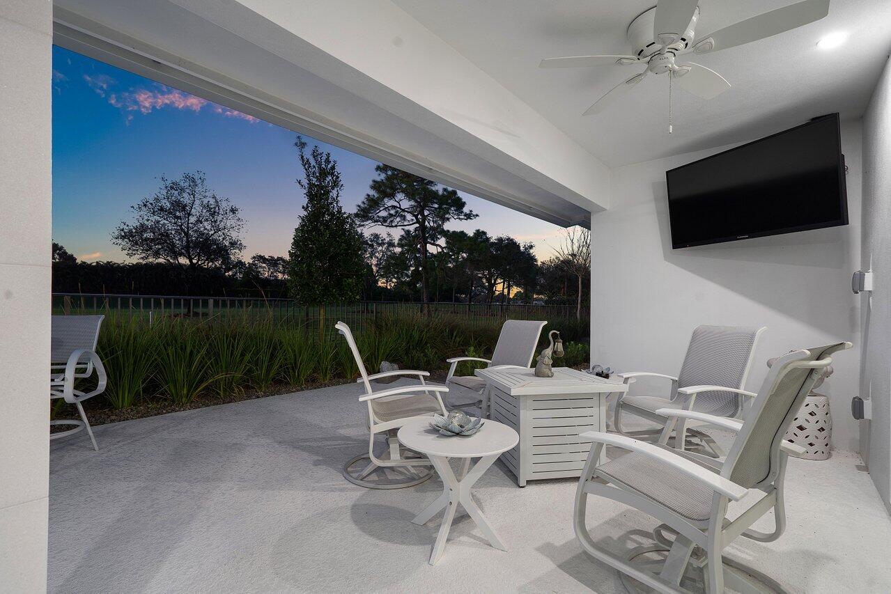 DELRAY DUNES FIRST SEC - Residential