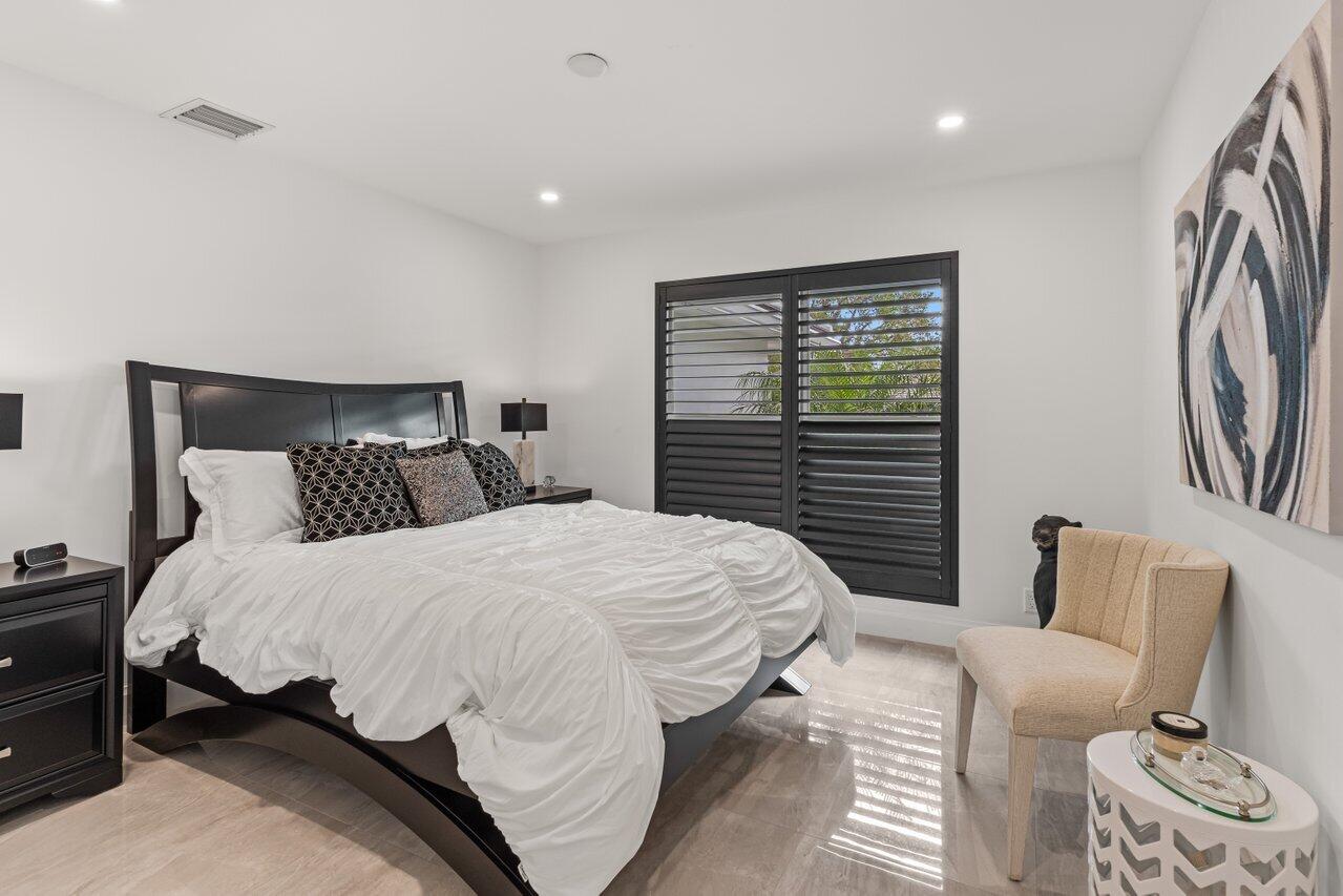 DELRAY DUNES FIRST SEC - Residential