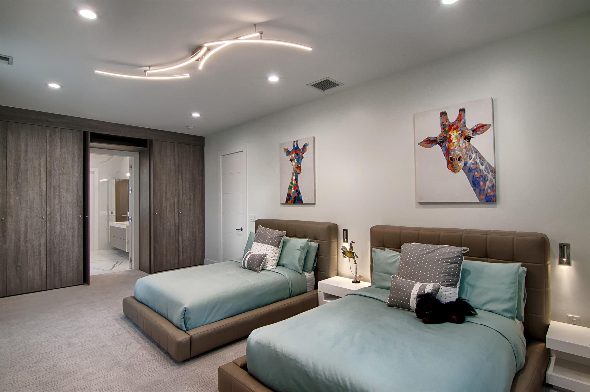 SOUTHFIELDS WELLINGTON CO - Residential Lease