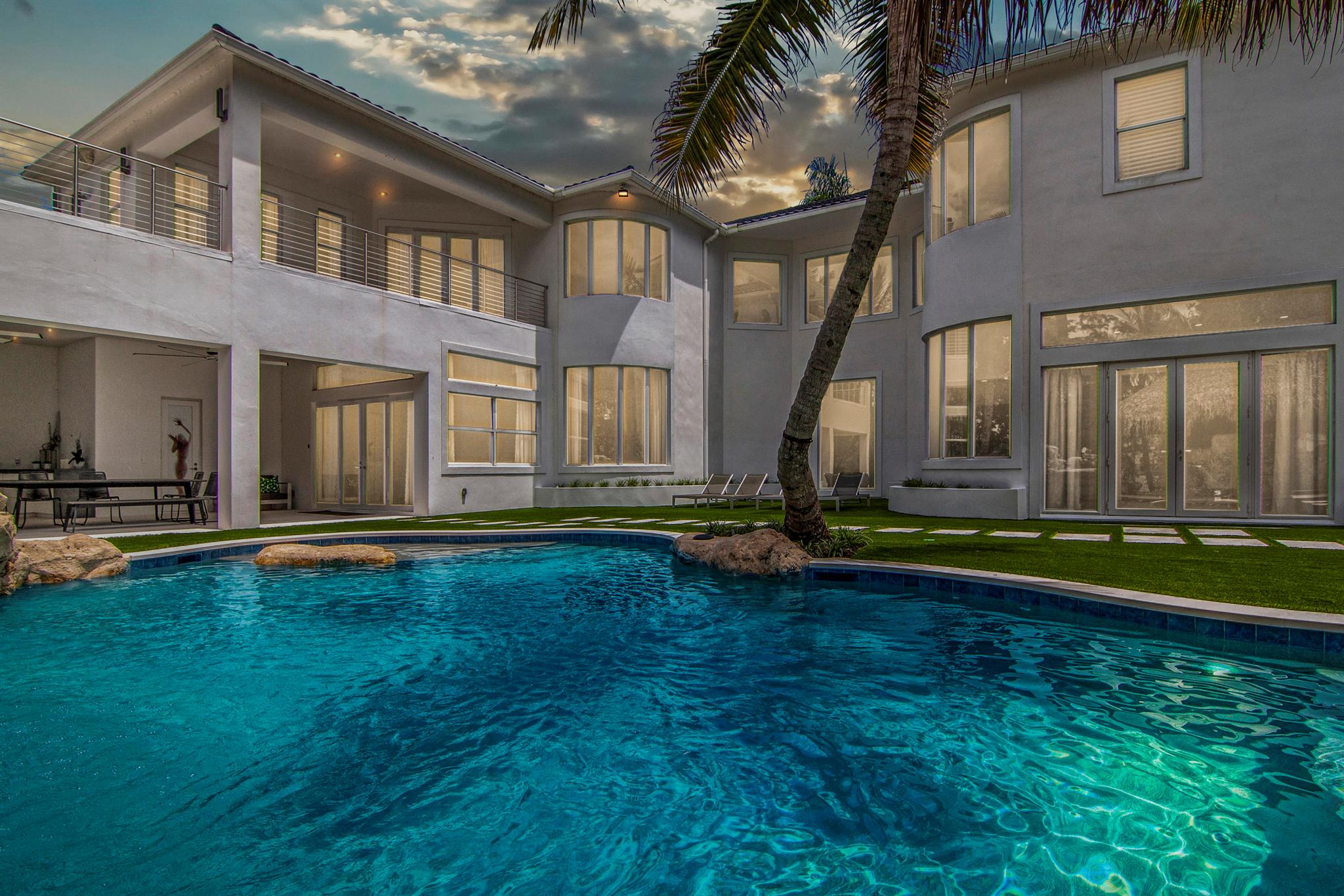 SOUTHFIELDS WELLINGTON CO - Residential Lease