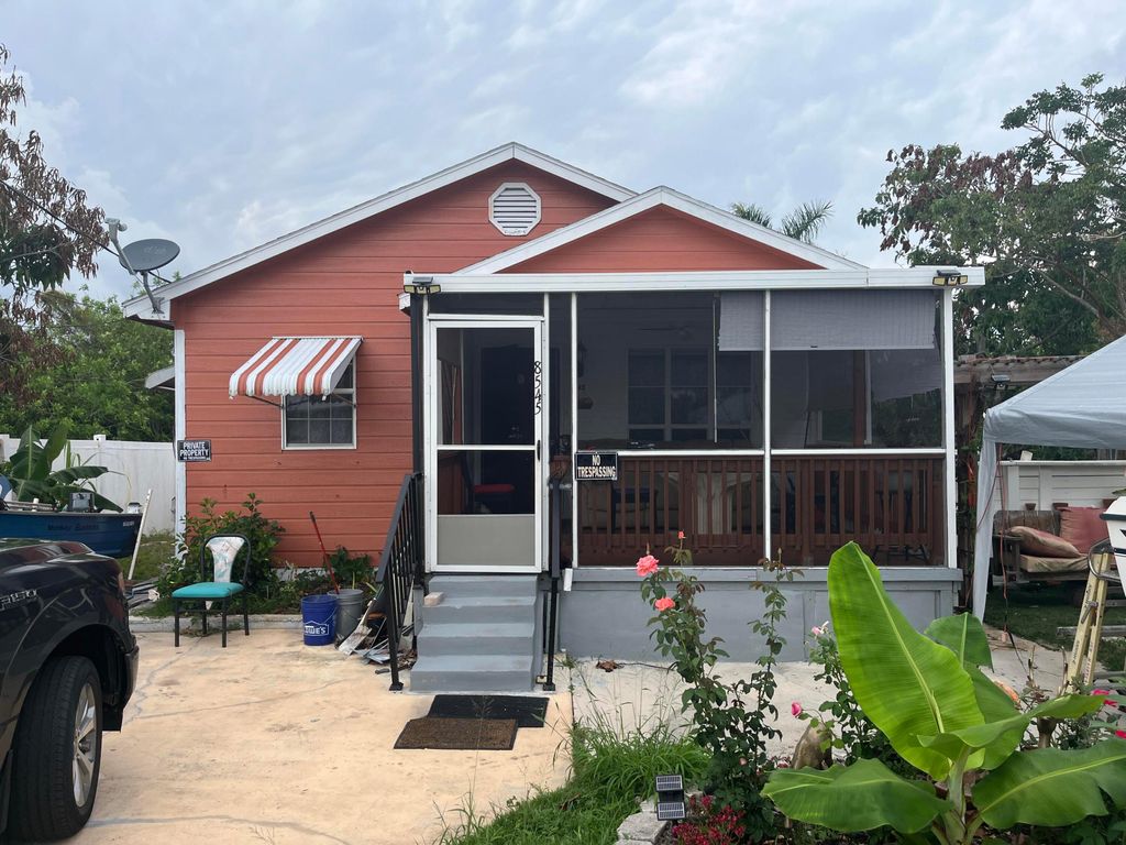 Photo of 8545 SE Mars Street, Hobe Sound, FL 33455 (MLS # B26028156)