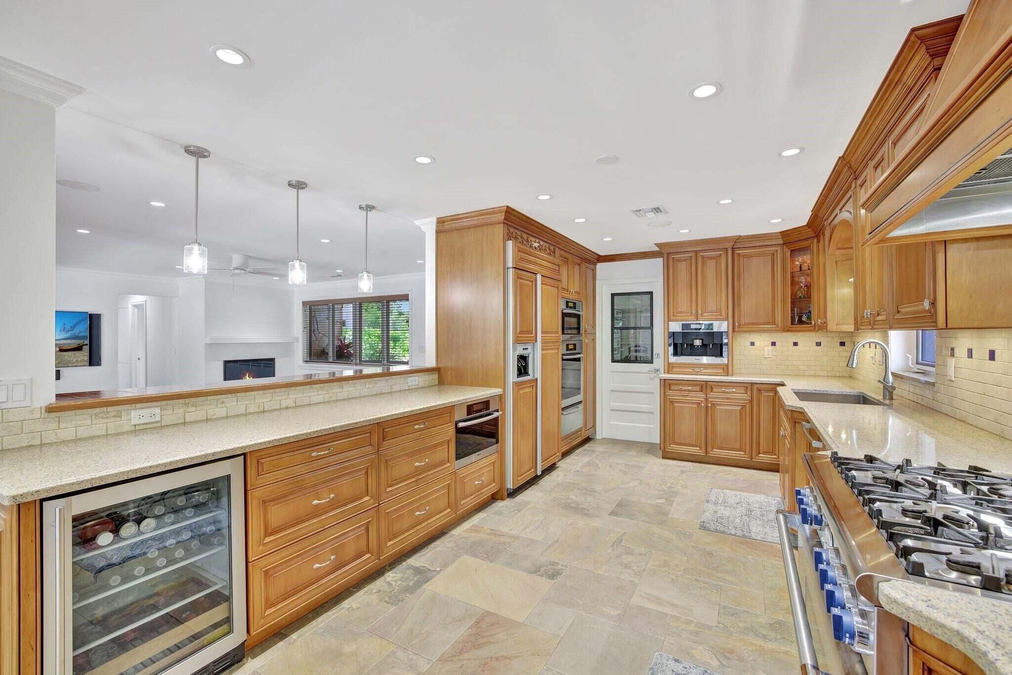 1508 NE 30th Court
