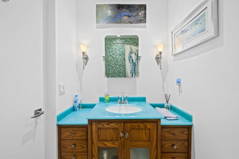 Tiny photo for 1508 NE 30th Court, Oakland Park, FL 33334 (MLS # B26044791)