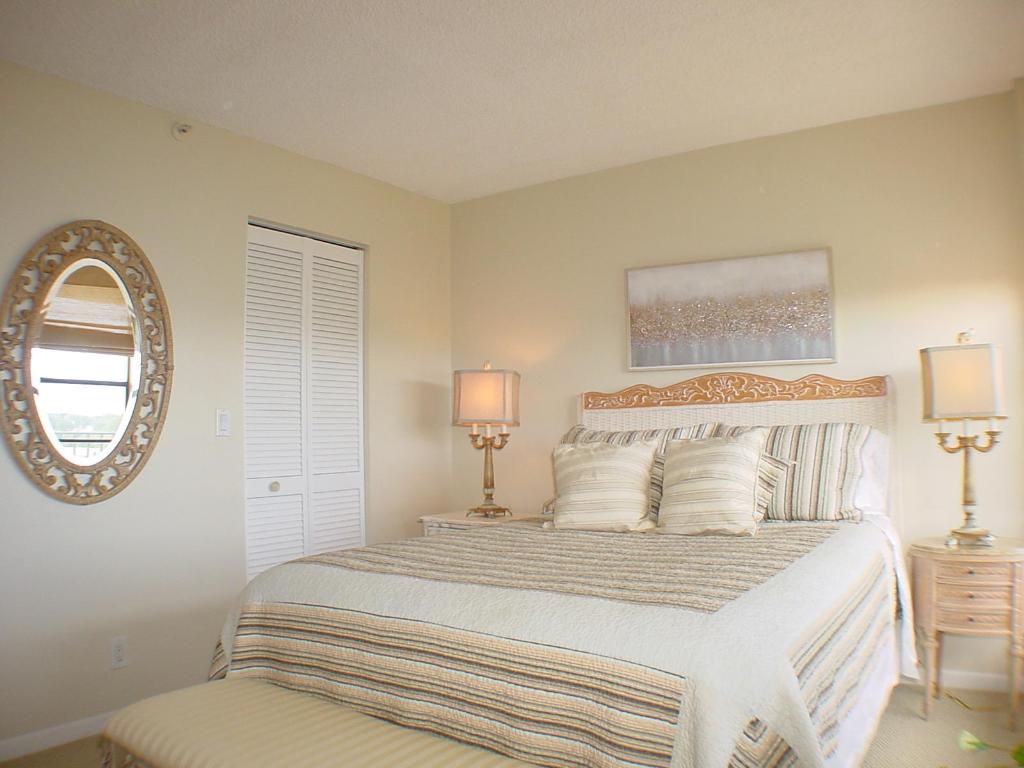 Boca Bayou - Residential