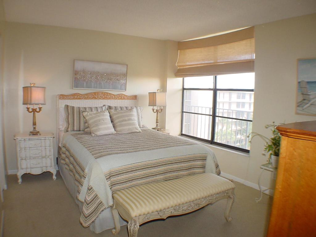 Boca Bayou - Residential