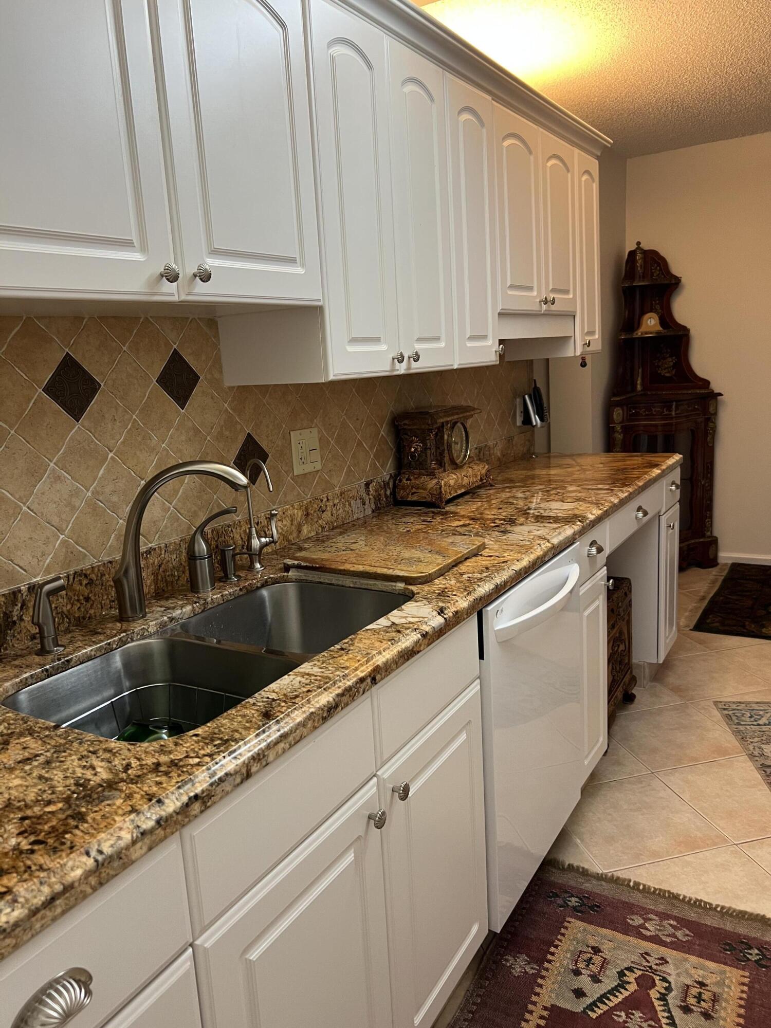 CAMBRIDGE C CONDO - Residential