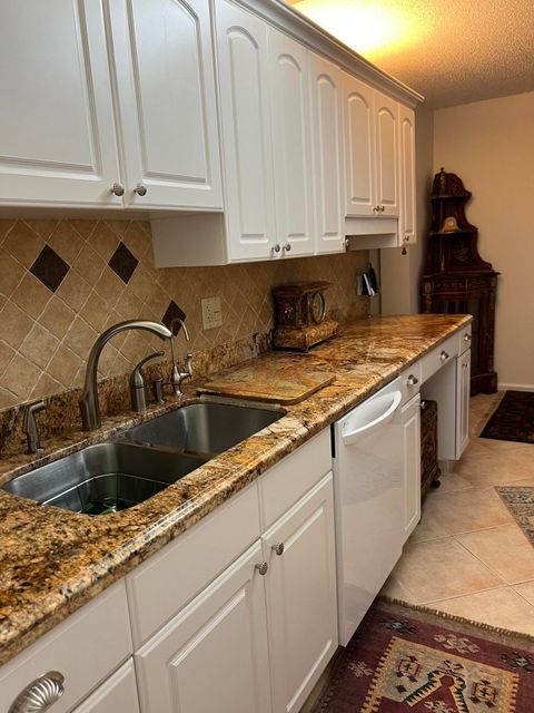 Tiny photo for 2057 Cambridge C #2057, Deerfield Beach, FL 33442 (MLS # B26008885)