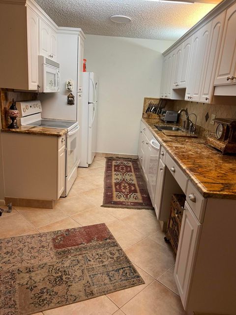 Tiny photo for 2057 Cambridge C #2057, Deerfield Beach, FL 33442 (MLS # B26008885)