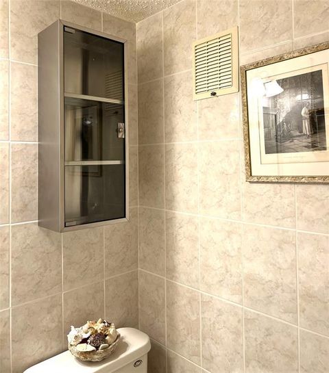 Photo of 2057 Cambridge C #2057, Deerfield Beach, FL 33442 (MLS # B26008885)