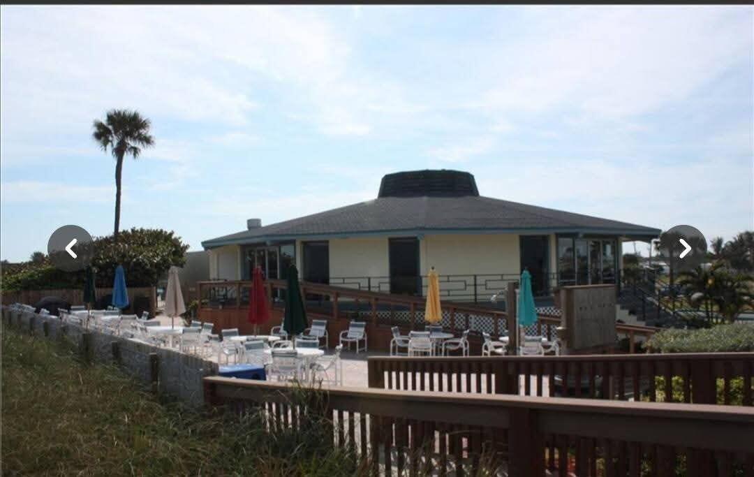 HOLIDAY OUT AT ST LUCIE S - Residential