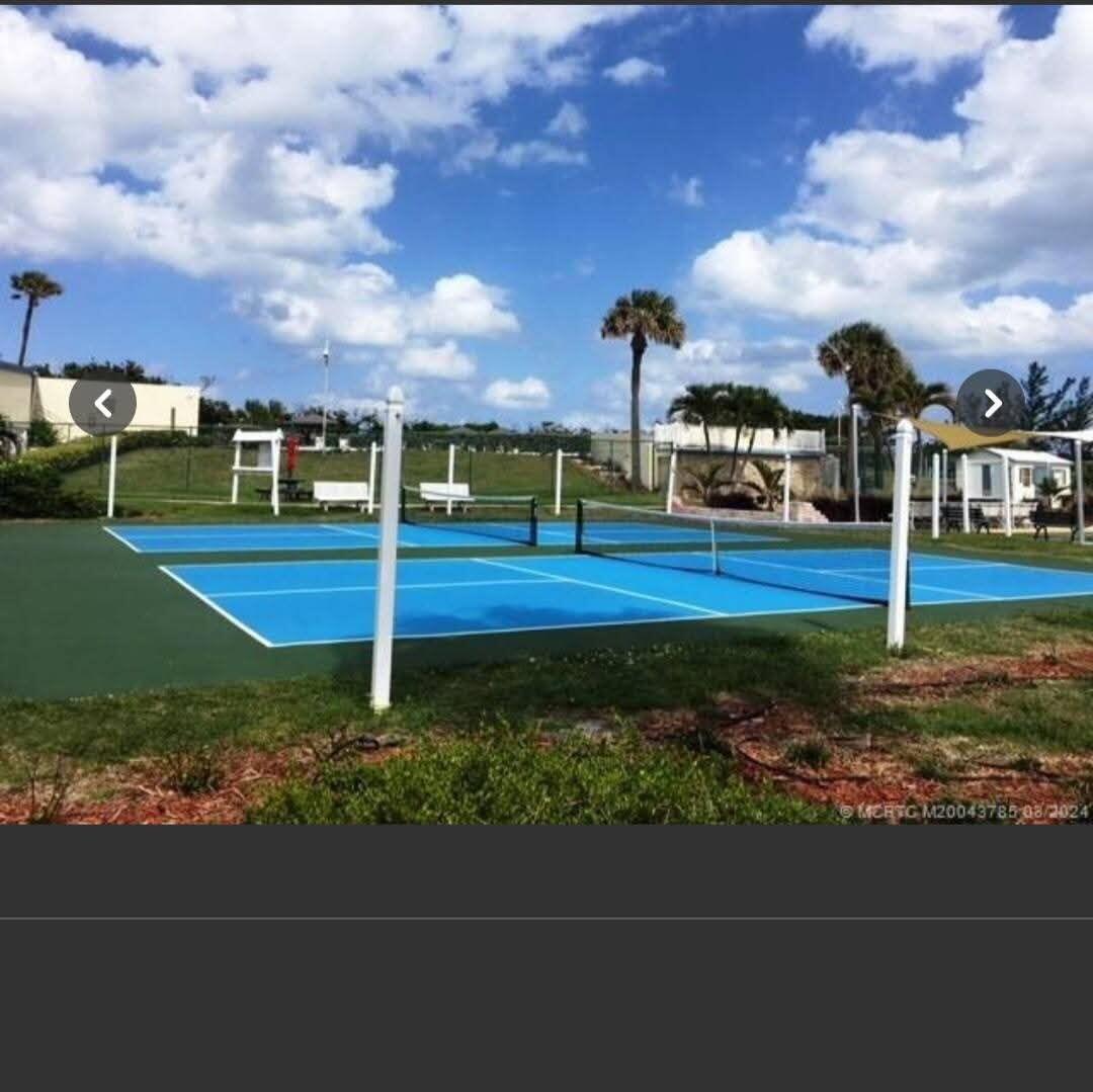 HOLIDAY OUT AT ST LUCIE S - Residential