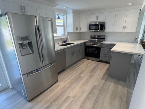 Tiny photo for 28 SW 9th Avenue, Boca Raton, FL 33486 (MLS # B26033497)