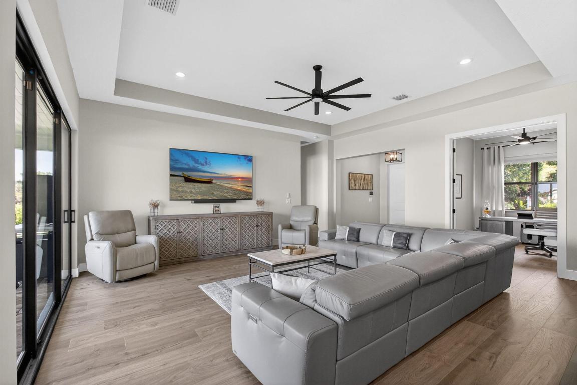 Woodmere Acres - Residential