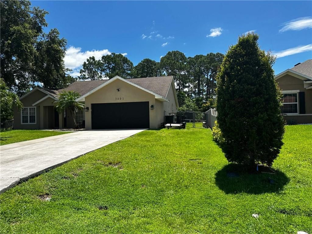 Photo of 3401 SW Emden Street, Port Saint Lucie, FL 34953 (MLS # F10388820)