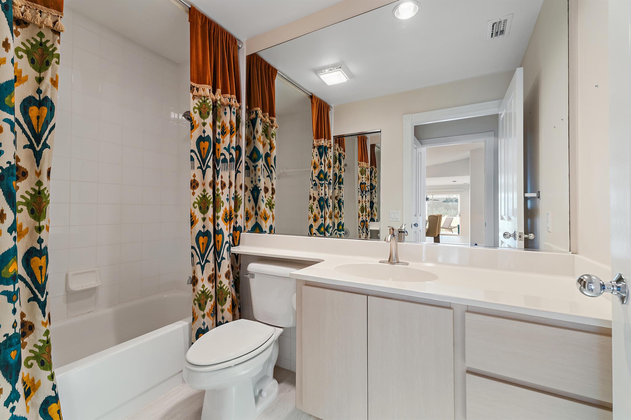 Double Tree - Residential