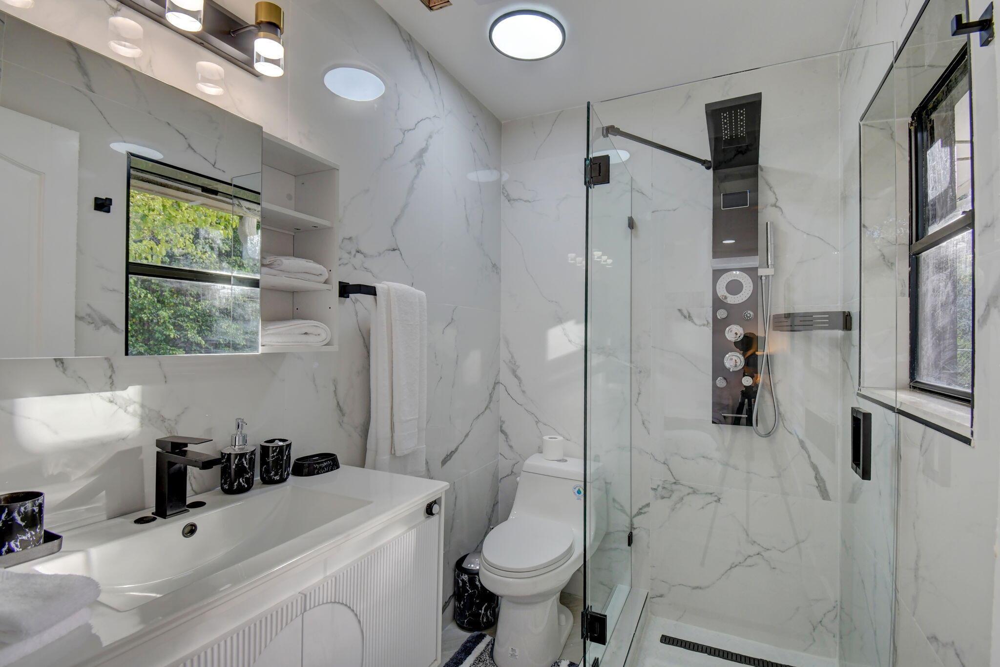 PINEWOOD OF WELLINGTON - Residential Lease