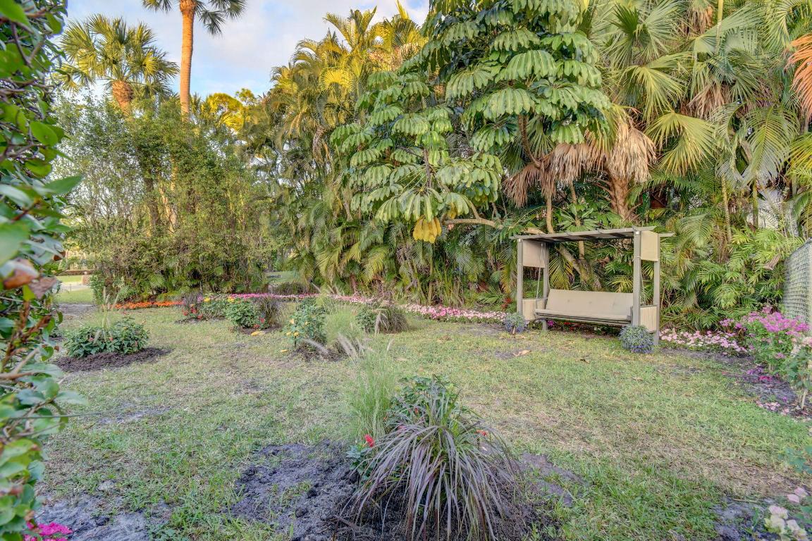 PINEWOOD OF WELLINGTON - Residential Lease