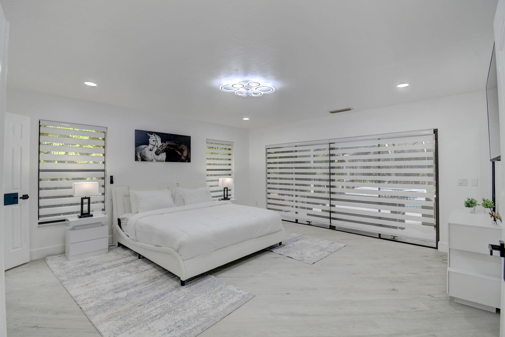 PINEWOOD OF WELLINGTON - Residential Lease