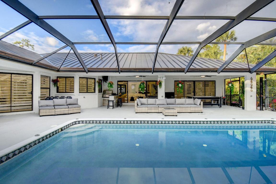 PINEWOOD OF WELLINGTON - Residential Lease