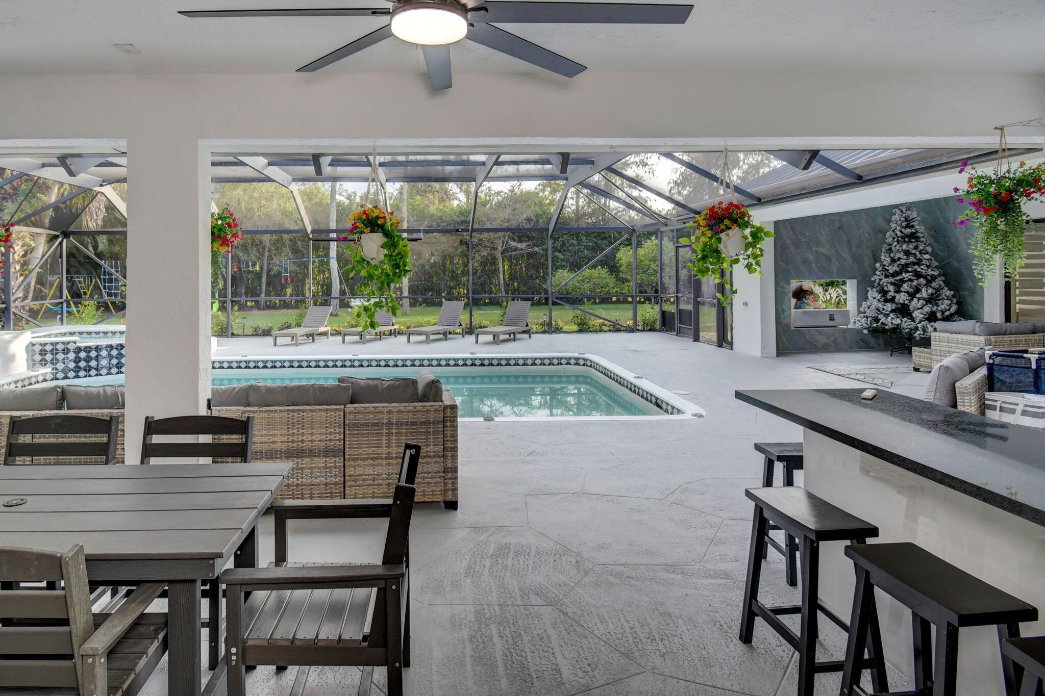 PINEWOOD OF WELLINGTON - Residential Lease