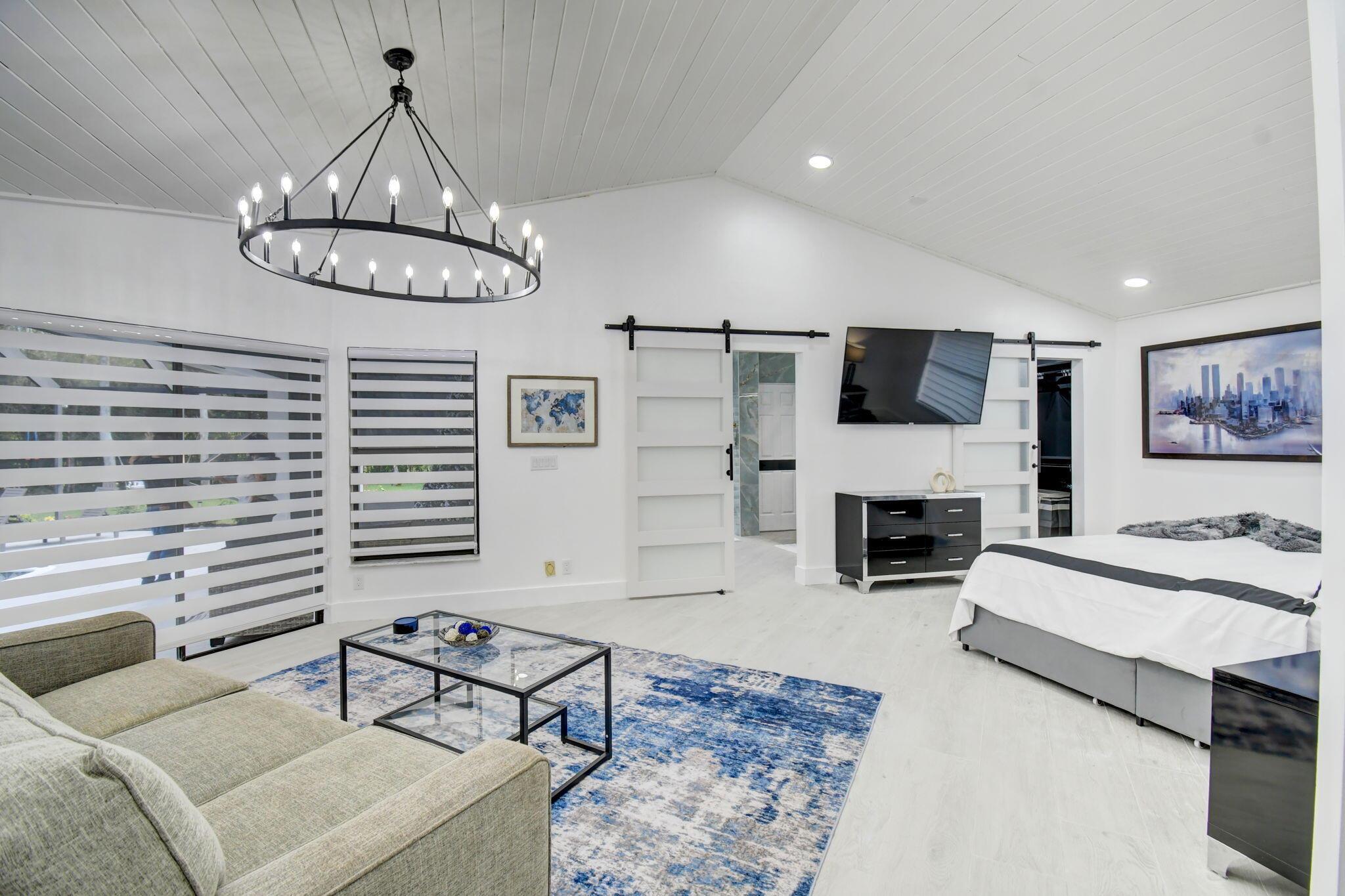 PINEWOOD OF WELLINGTON - Residential Lease