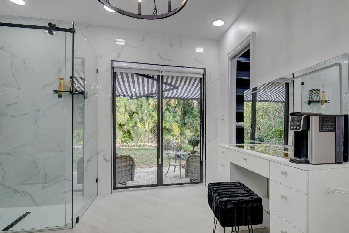 PINEWOOD OF WELLINGTON - Residential Lease