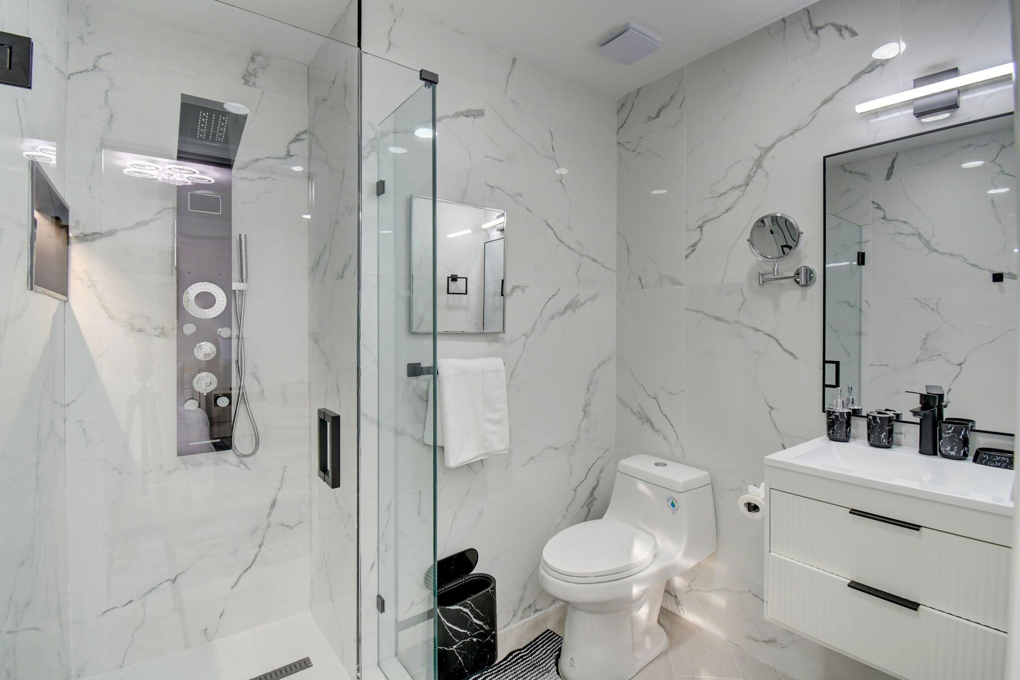 PINEWOOD OF WELLINGTON - Residential Lease