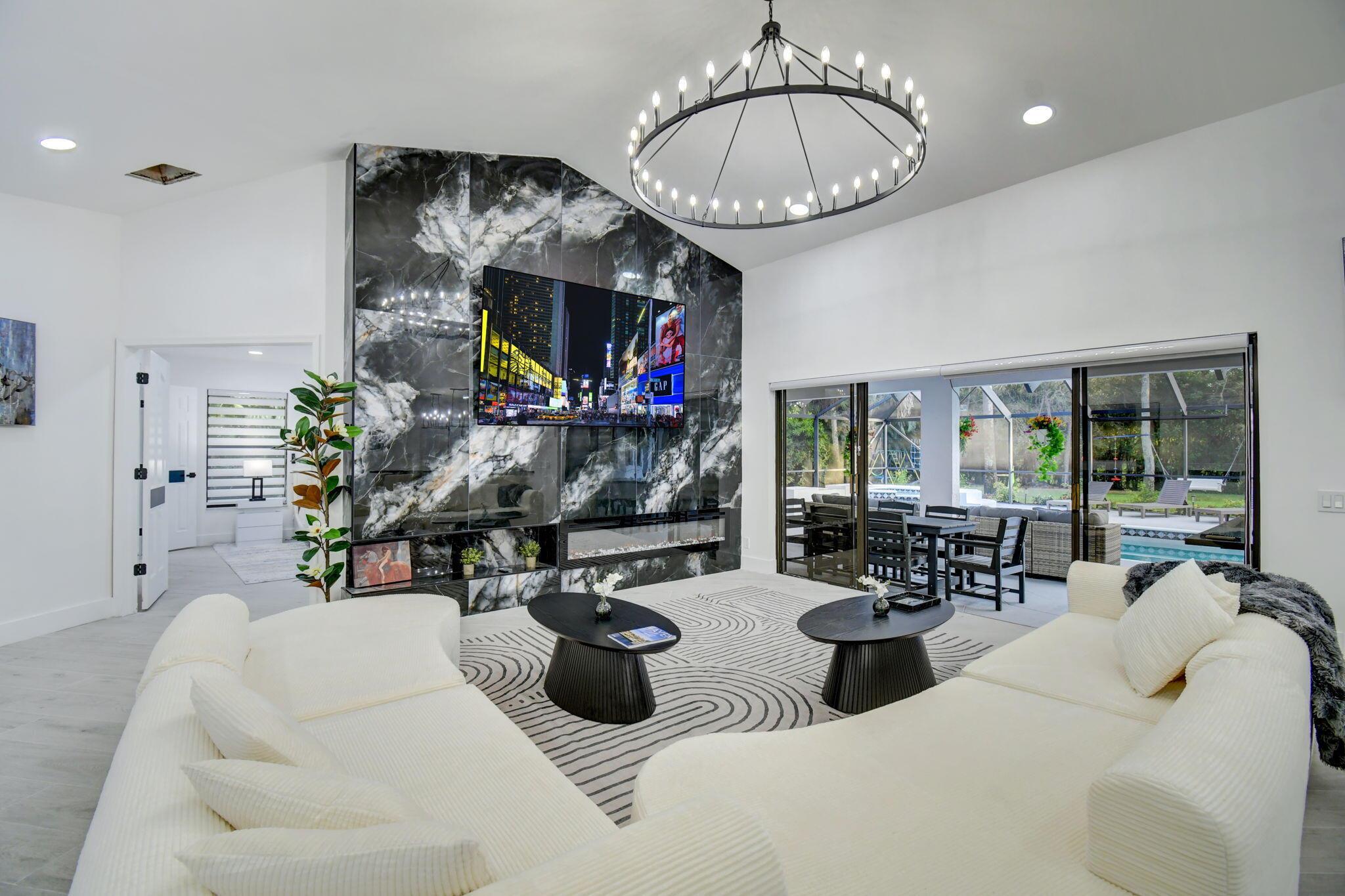 PINEWOOD OF WELLINGTON - Residential Lease