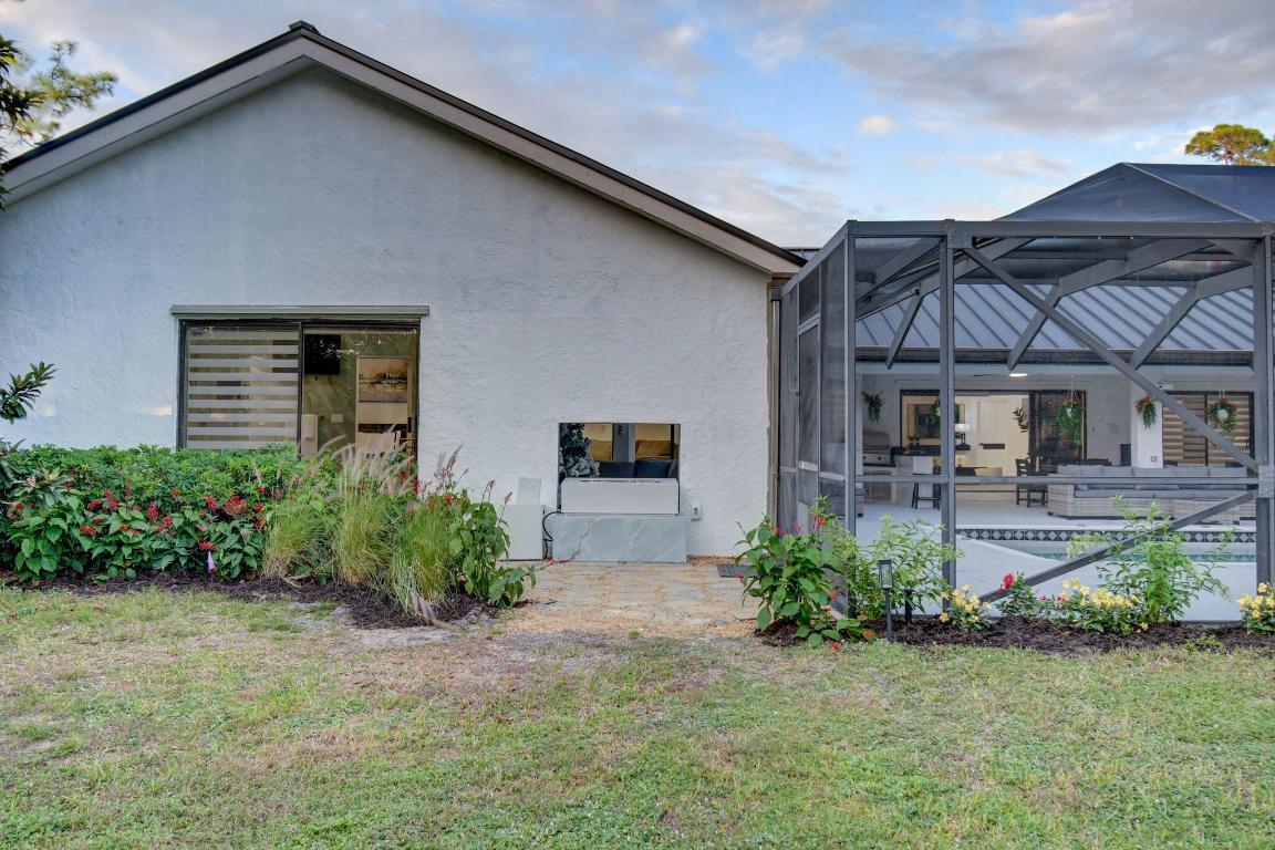 PINEWOOD OF WELLINGTON - Residential Lease