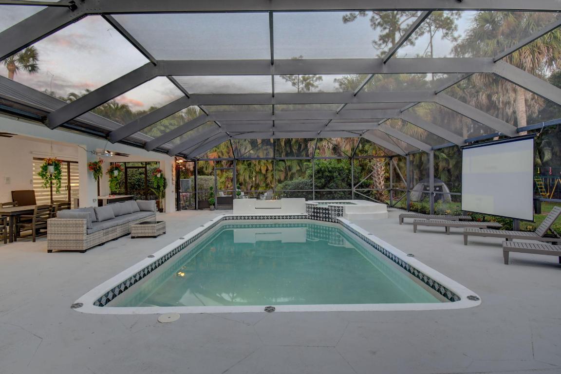 PINEWOOD OF WELLINGTON - Residential Lease