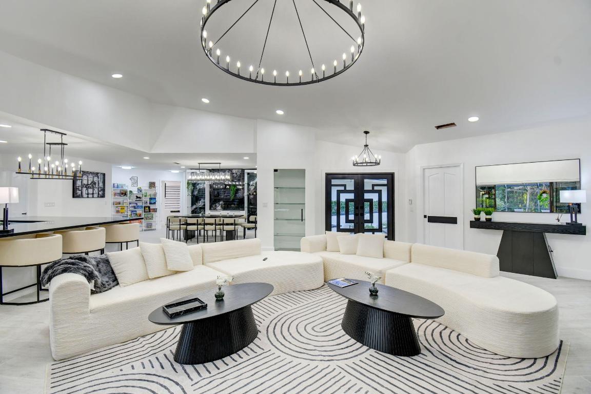 PINEWOOD OF WELLINGTON - Residential Lease