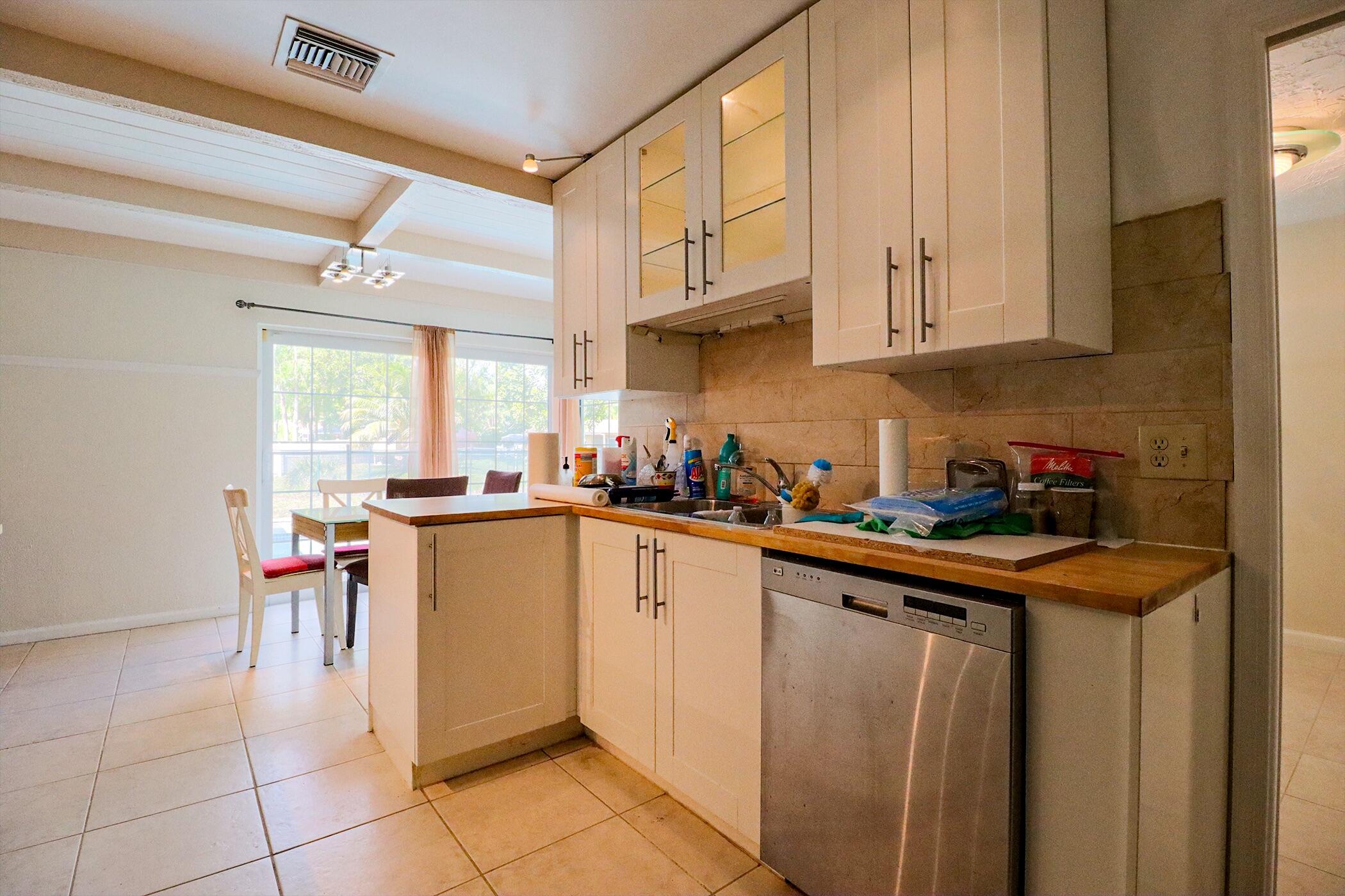 RAMBLEWOOD SOUTH - Residential Lease