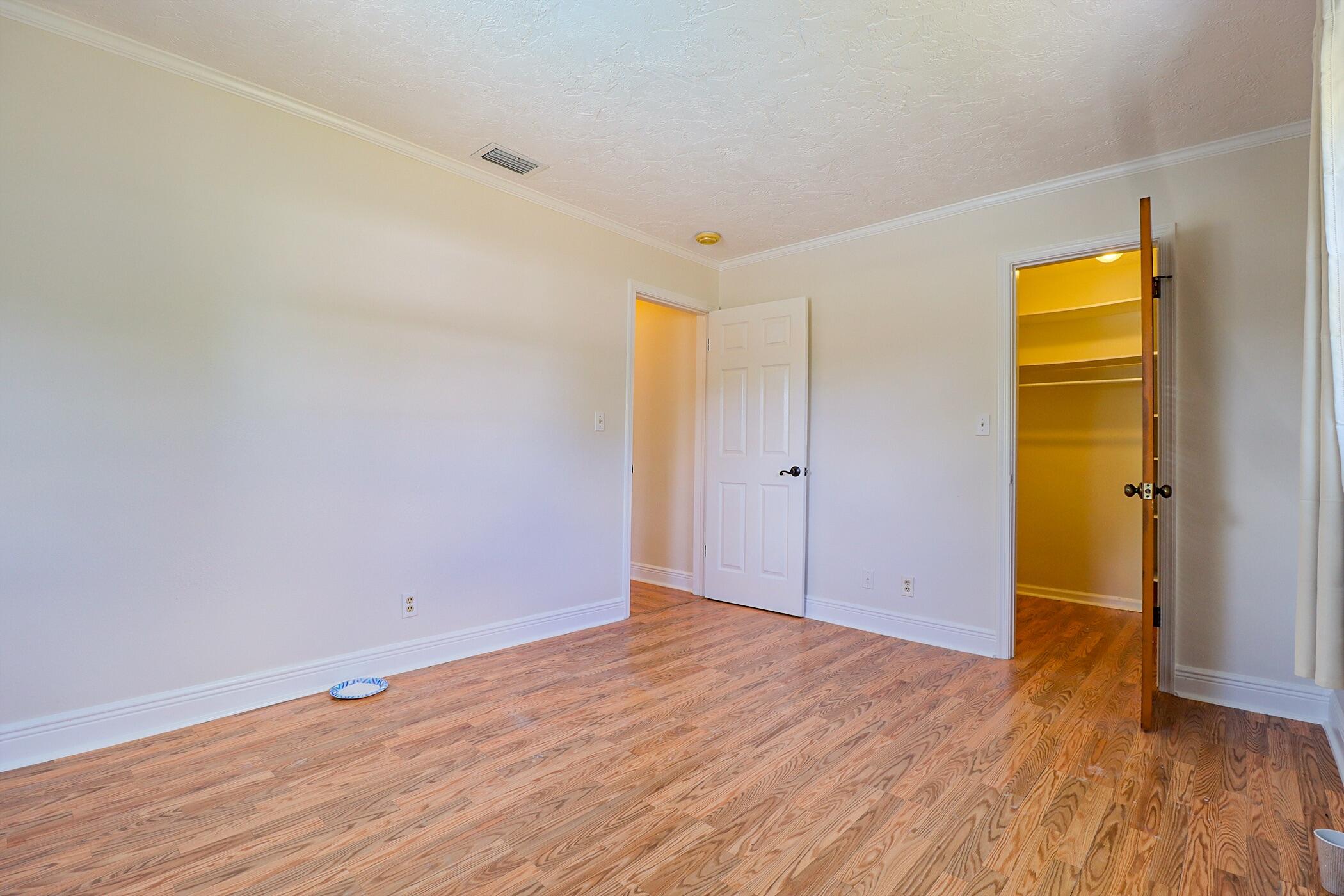 RAMBLEWOOD SOUTH - Residential Lease