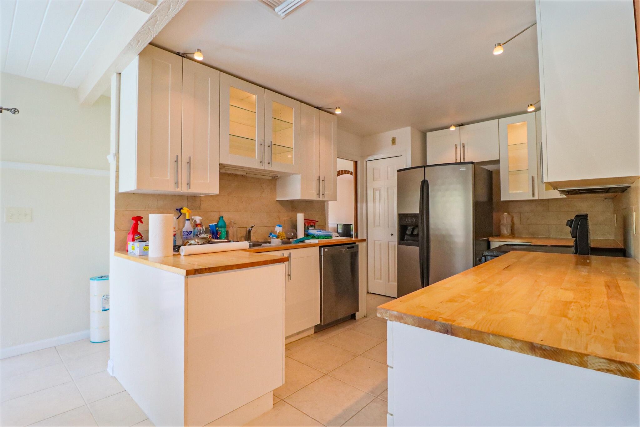 RAMBLEWOOD SOUTH - Residential Lease