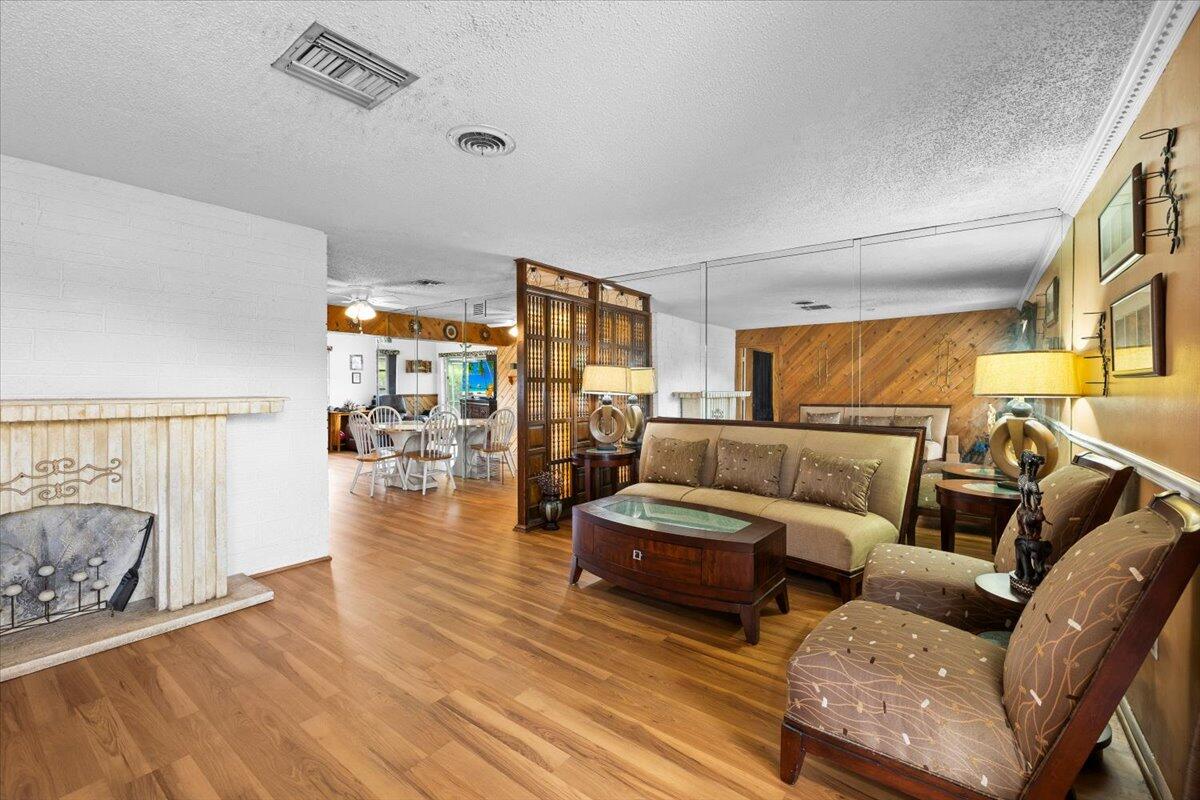 MIRAMAR ISLES SEC 1 - Residential