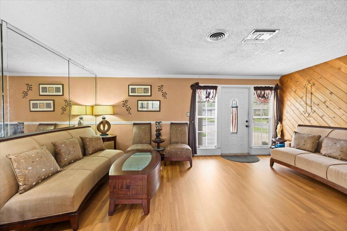 MIRAMAR ISLES SEC 1 - Residential