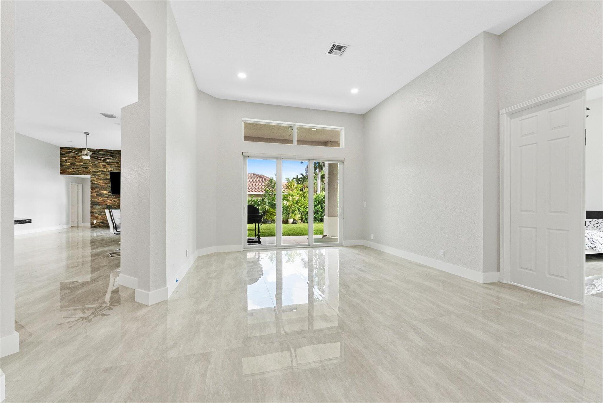 BOCA ISLES SOUTH PH 5E - Residential Lease