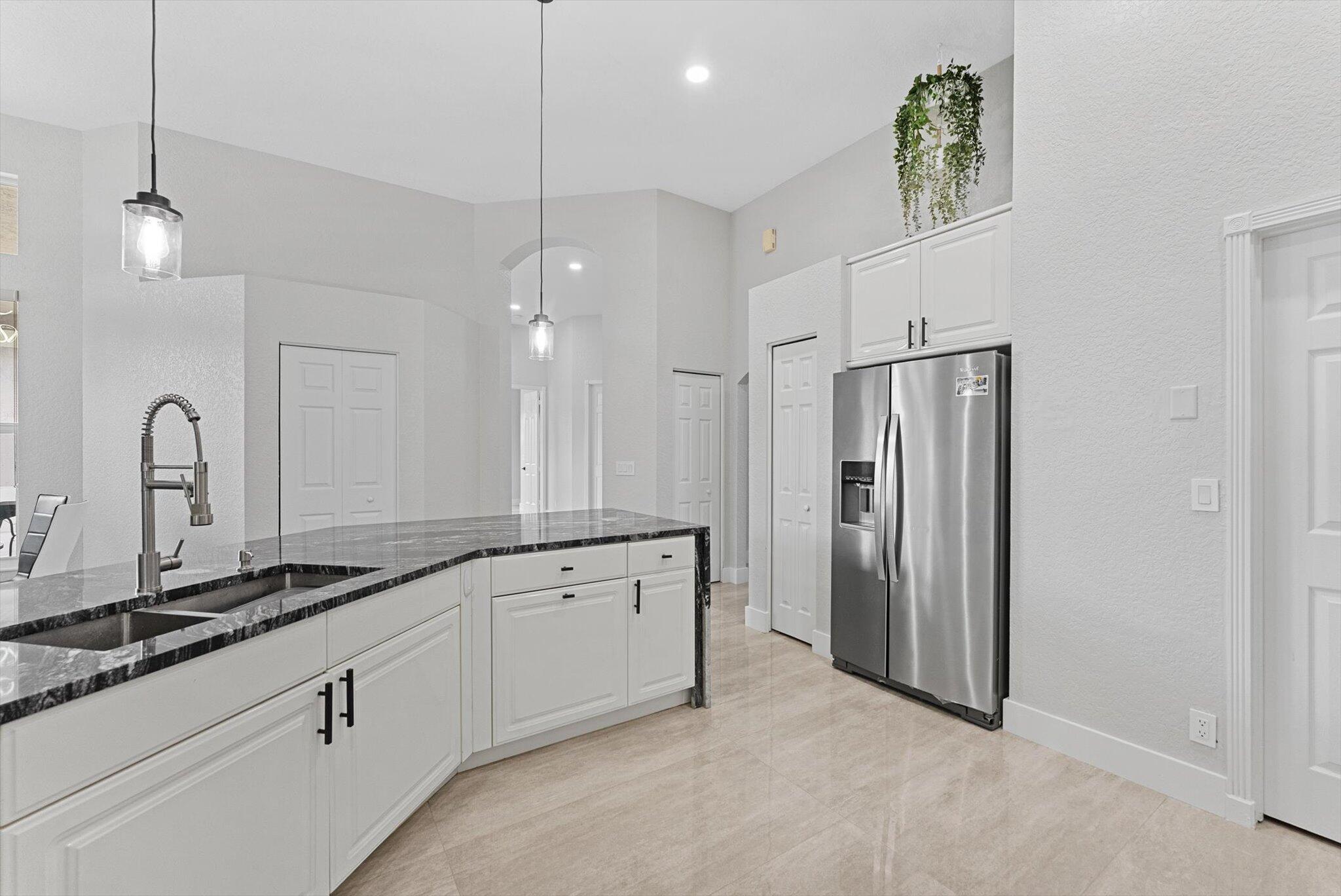 BOCA ISLES SOUTH PH 5E - Residential Lease