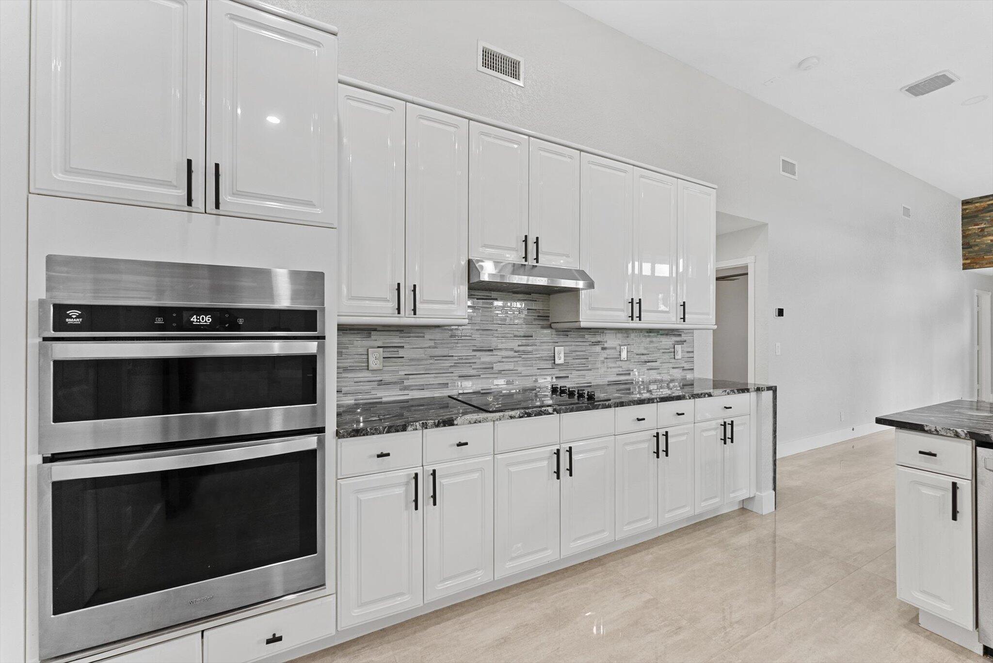 BOCA ISLES SOUTH PH 5E - Residential Lease