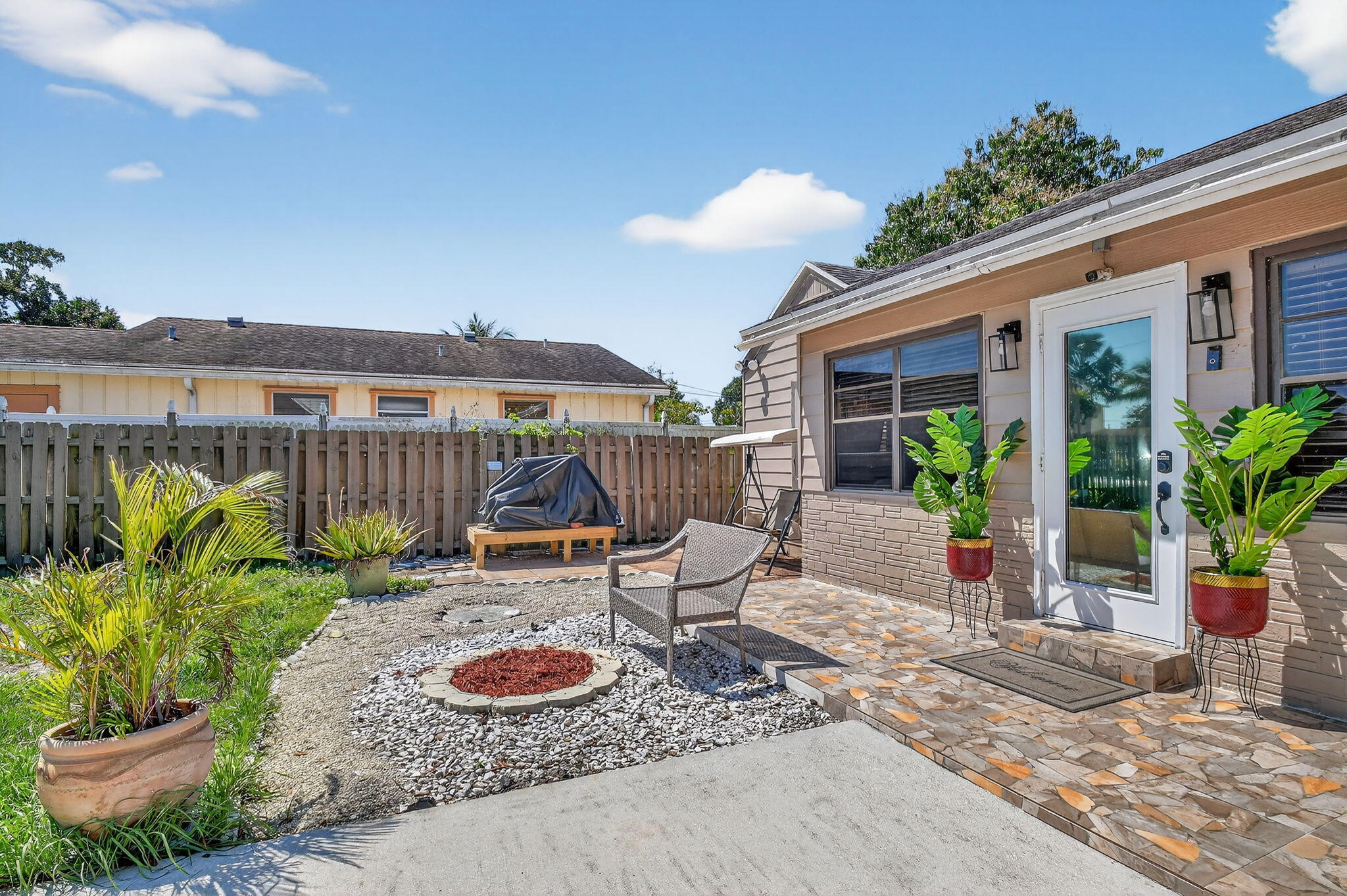 GREENACRES 2 - Residential