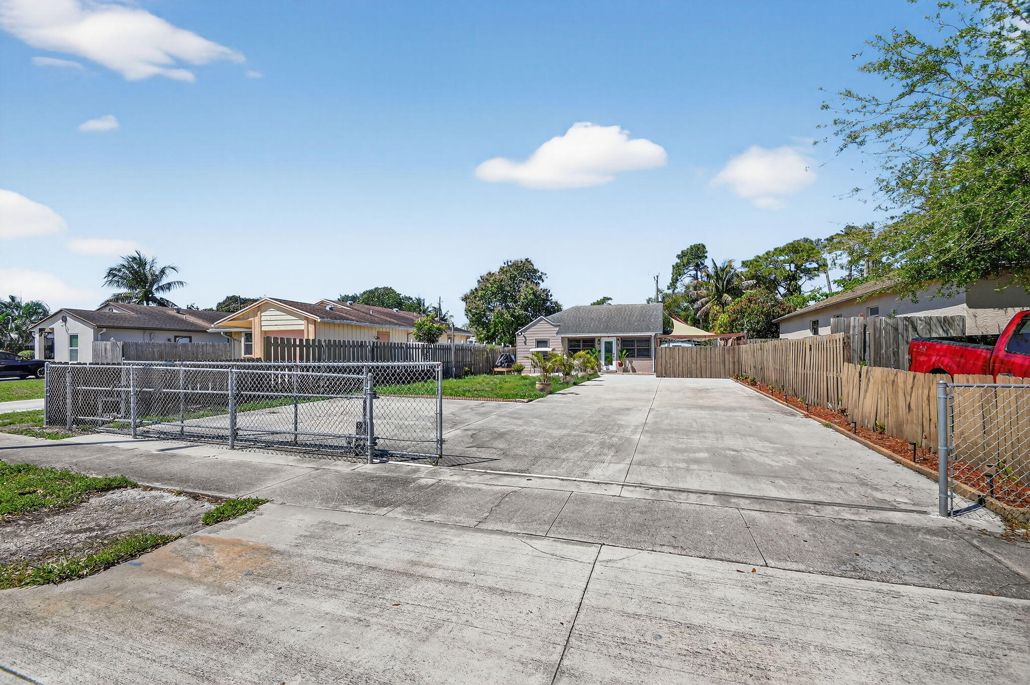 GREENACRES 2 - Residential