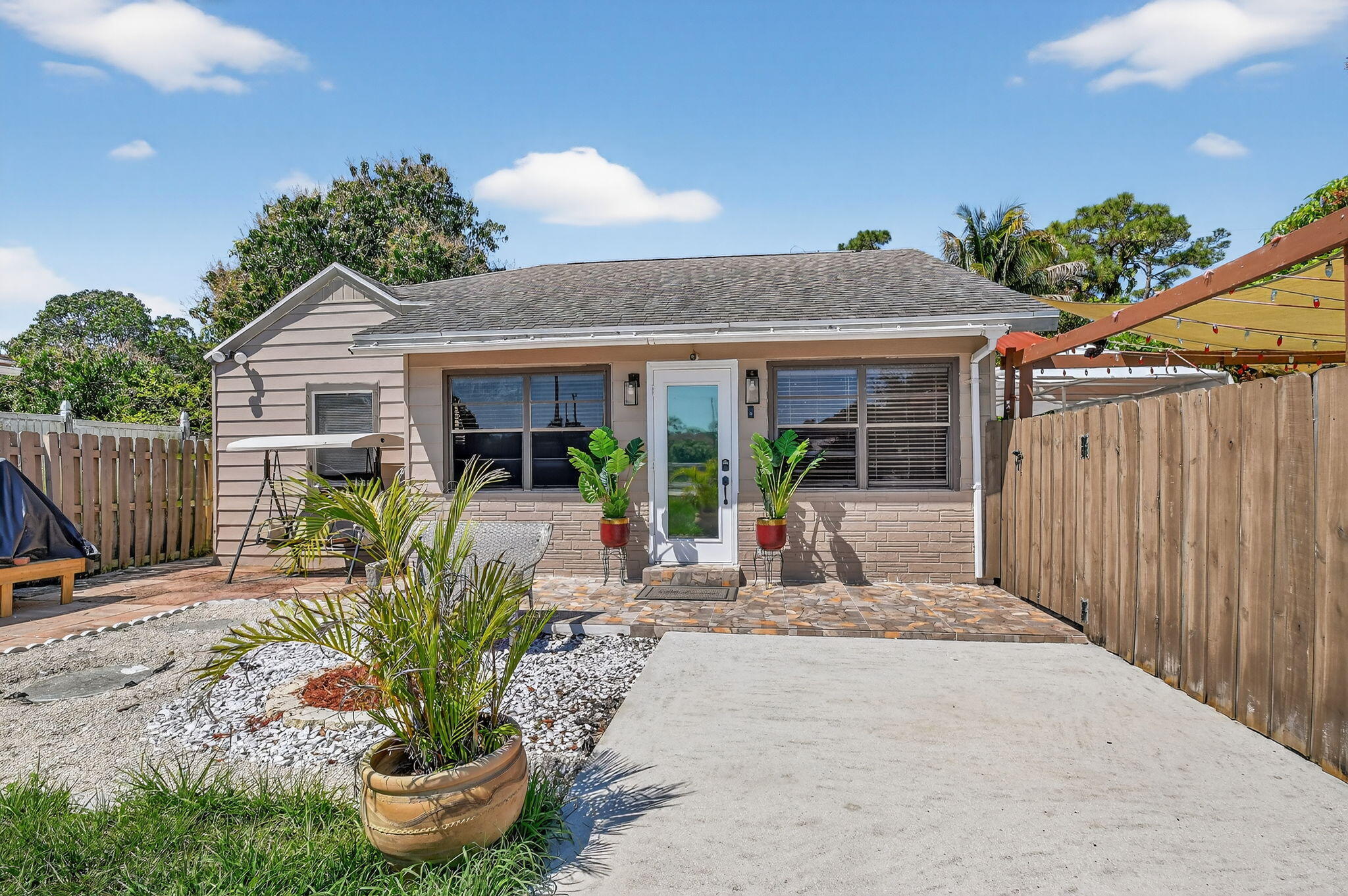 GREENACRES 2 - Residential