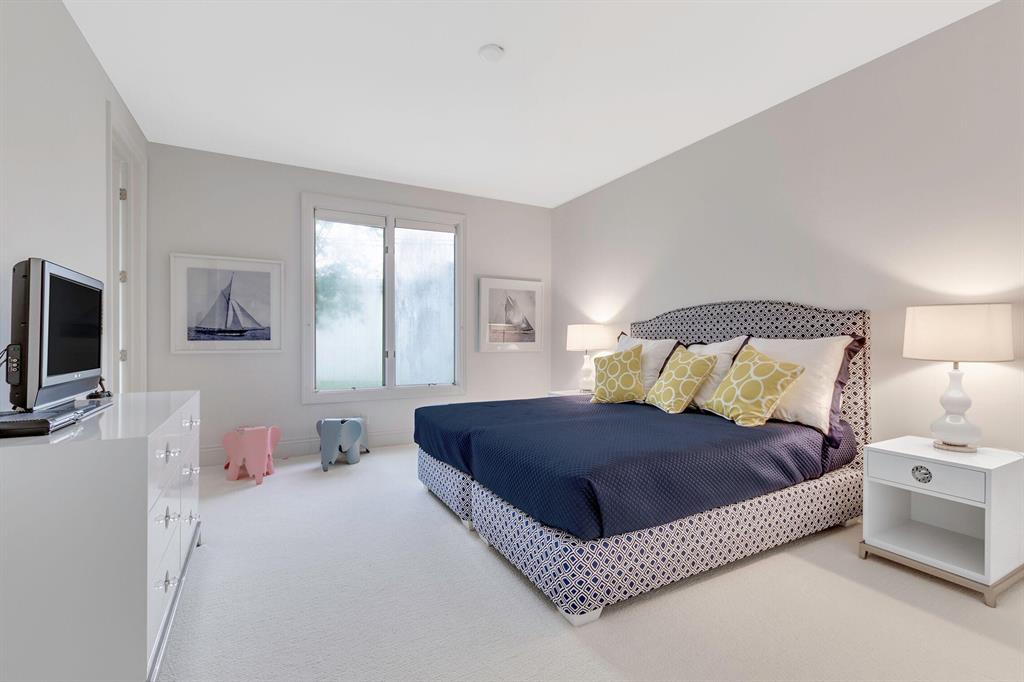 FRENCHMANS CREEK 2 - Residential