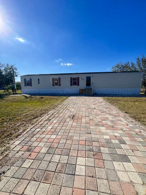 A home in Clewiston