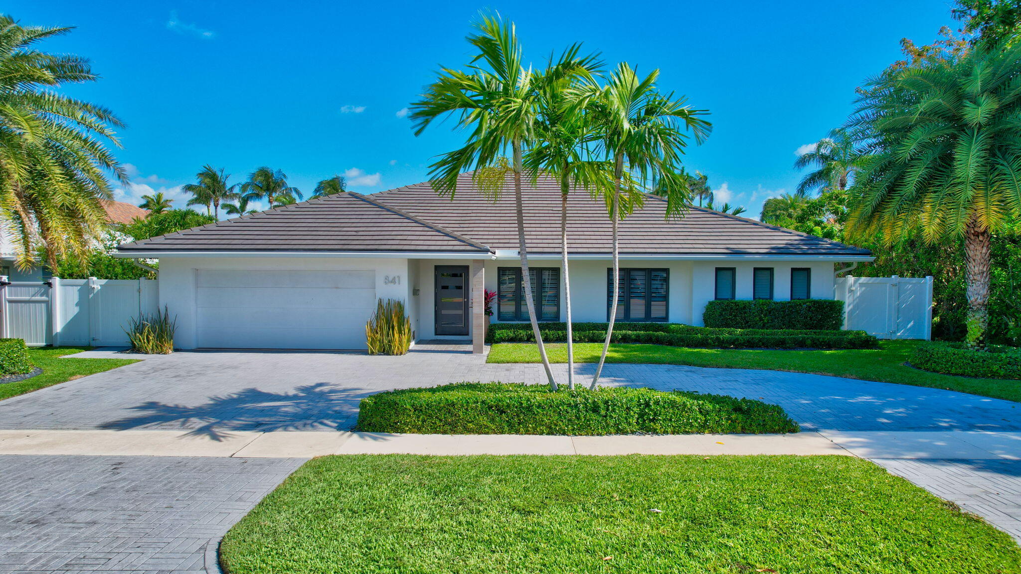 LAKE ROGERS ISLE - Residential