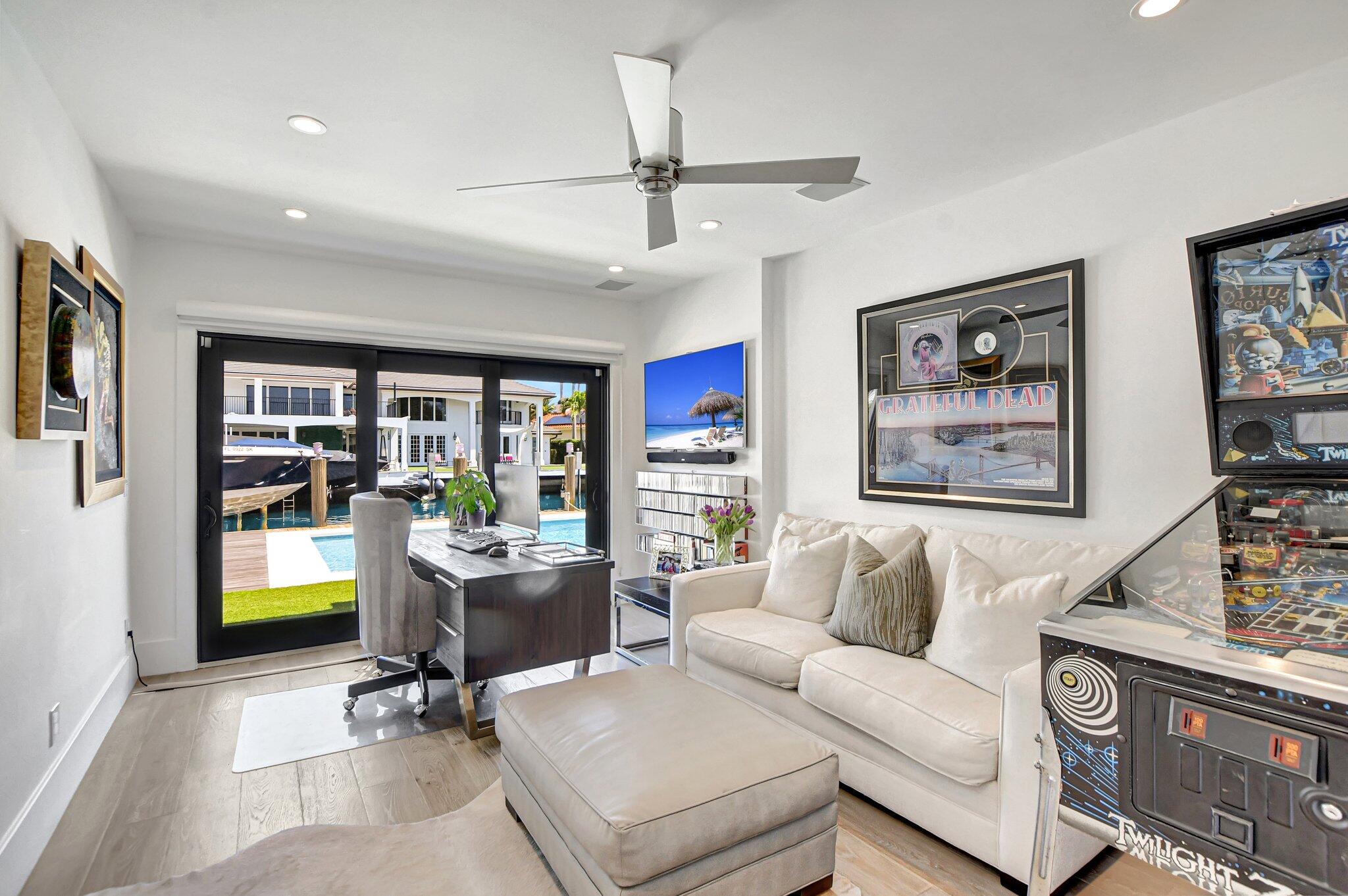 LAKE ROGERS ISLE - Residential